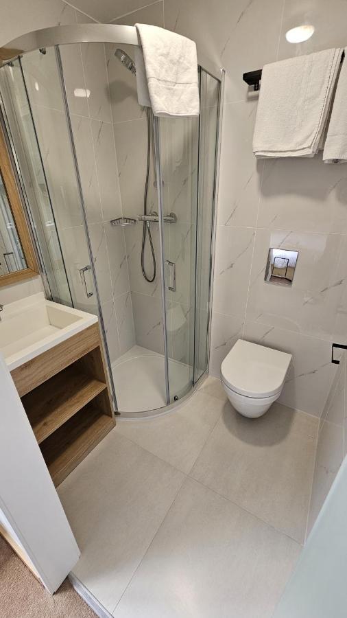 Homefield Lodge London Bagian luar foto