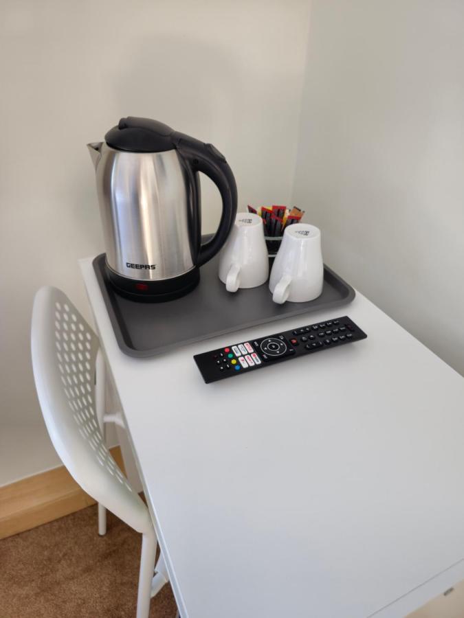 Homefield Lodge London Bagian luar foto