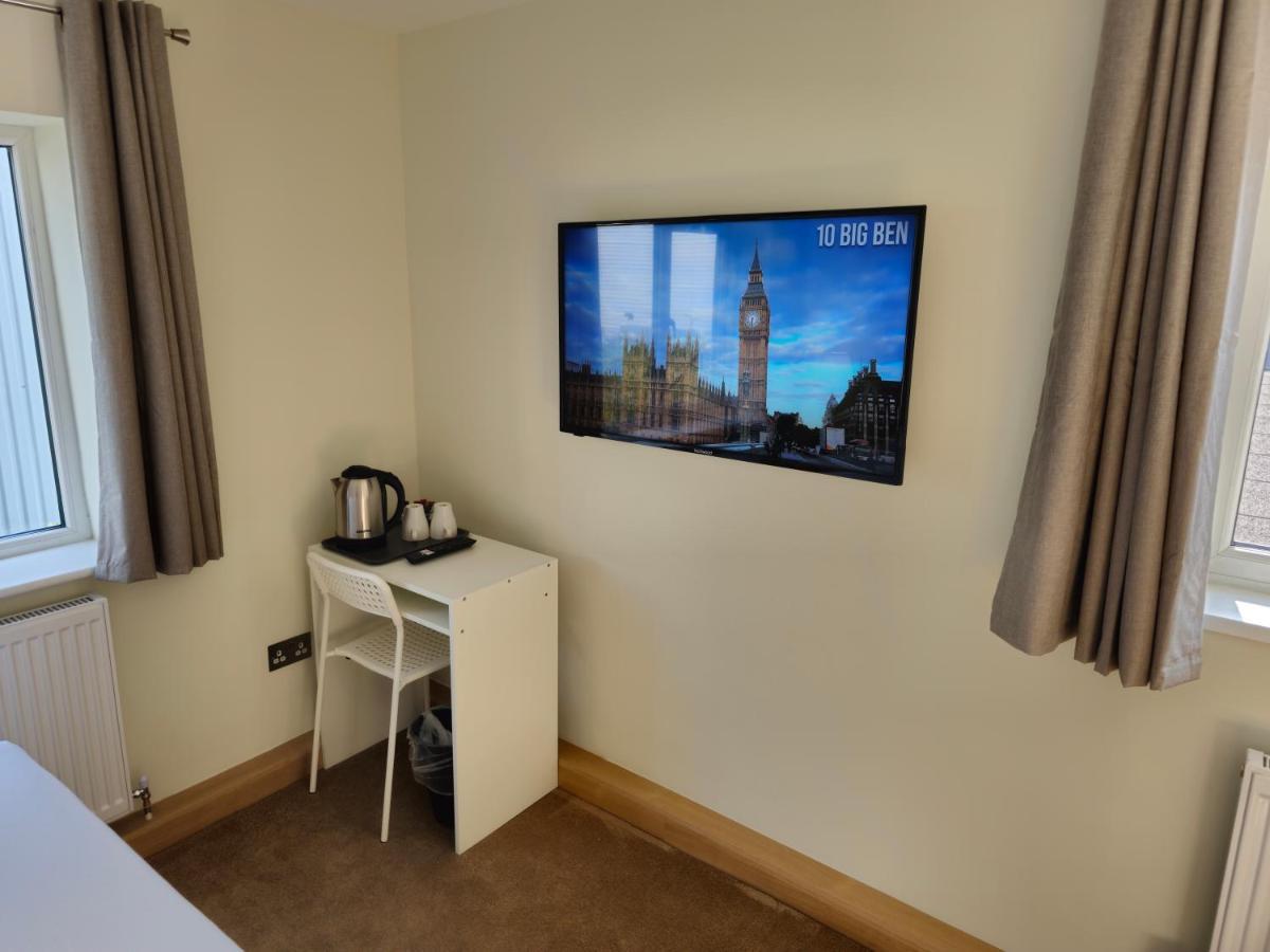 Homefield Lodge London Bagian luar foto