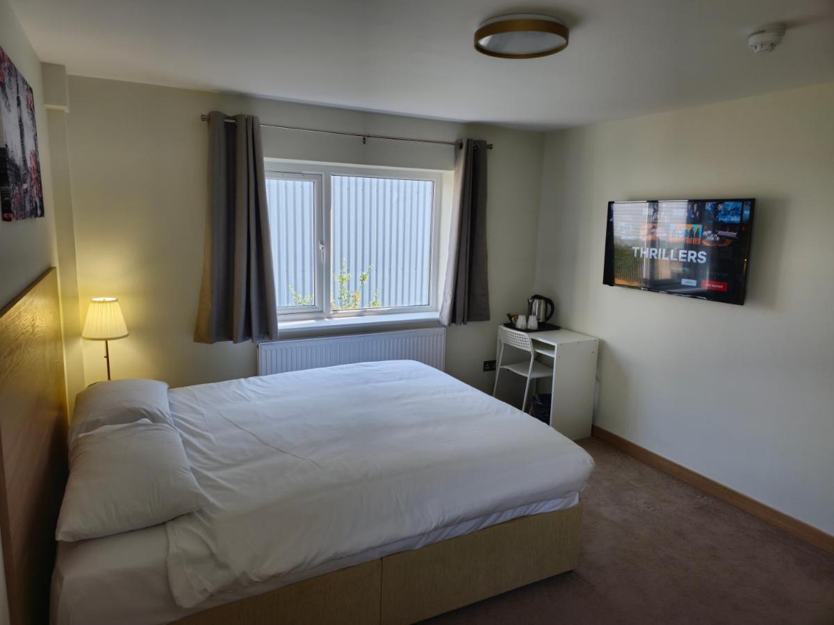 Homefield Lodge London Bagian luar foto