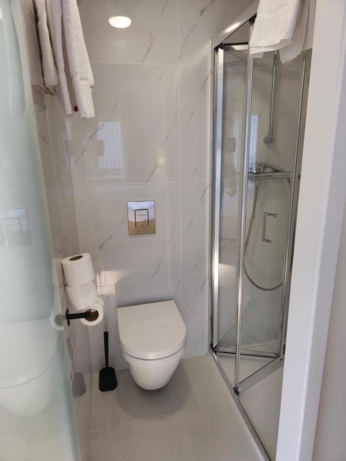 Homefield Lodge London Bagian luar foto