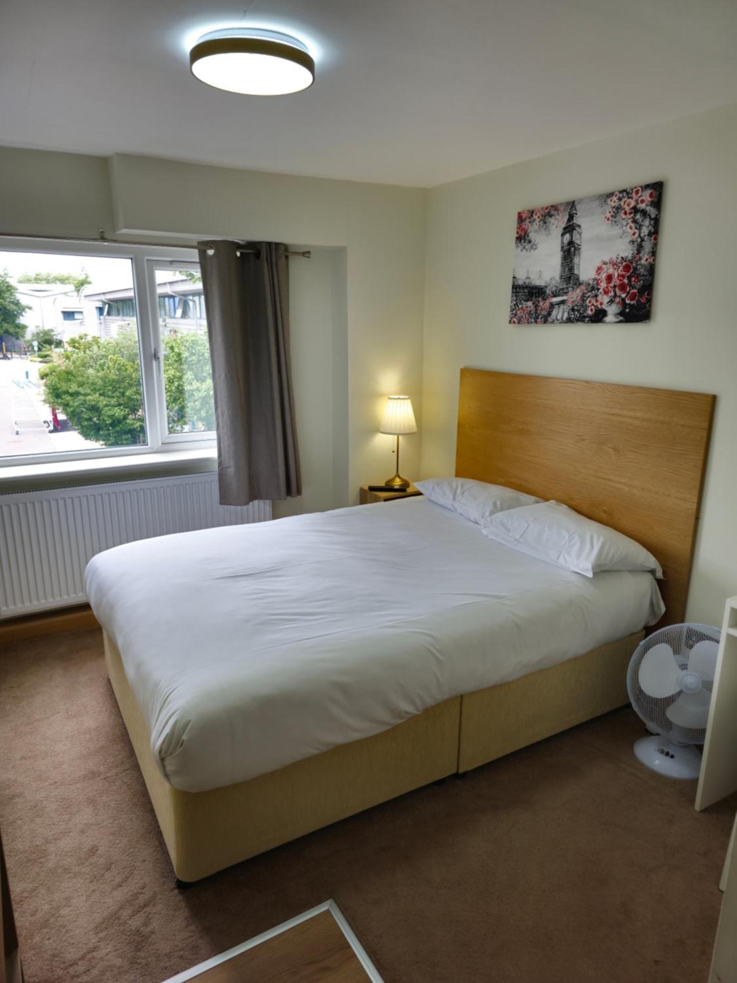 Homefield Lodge London Bagian luar foto