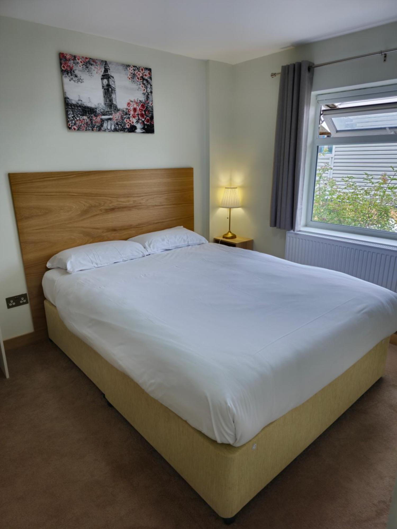 Homefield Lodge London Bagian luar foto