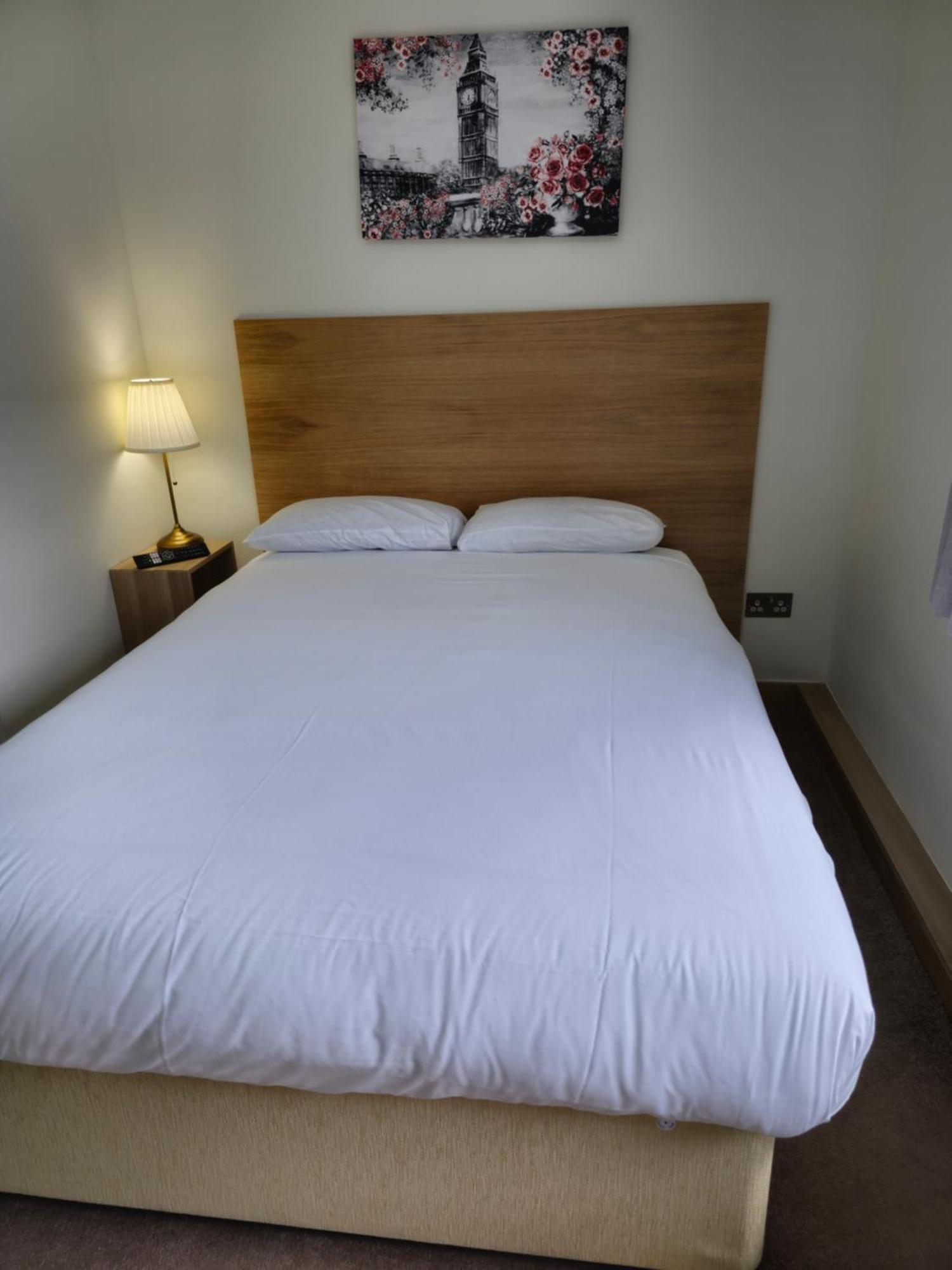 Homefield Lodge London Bagian luar foto