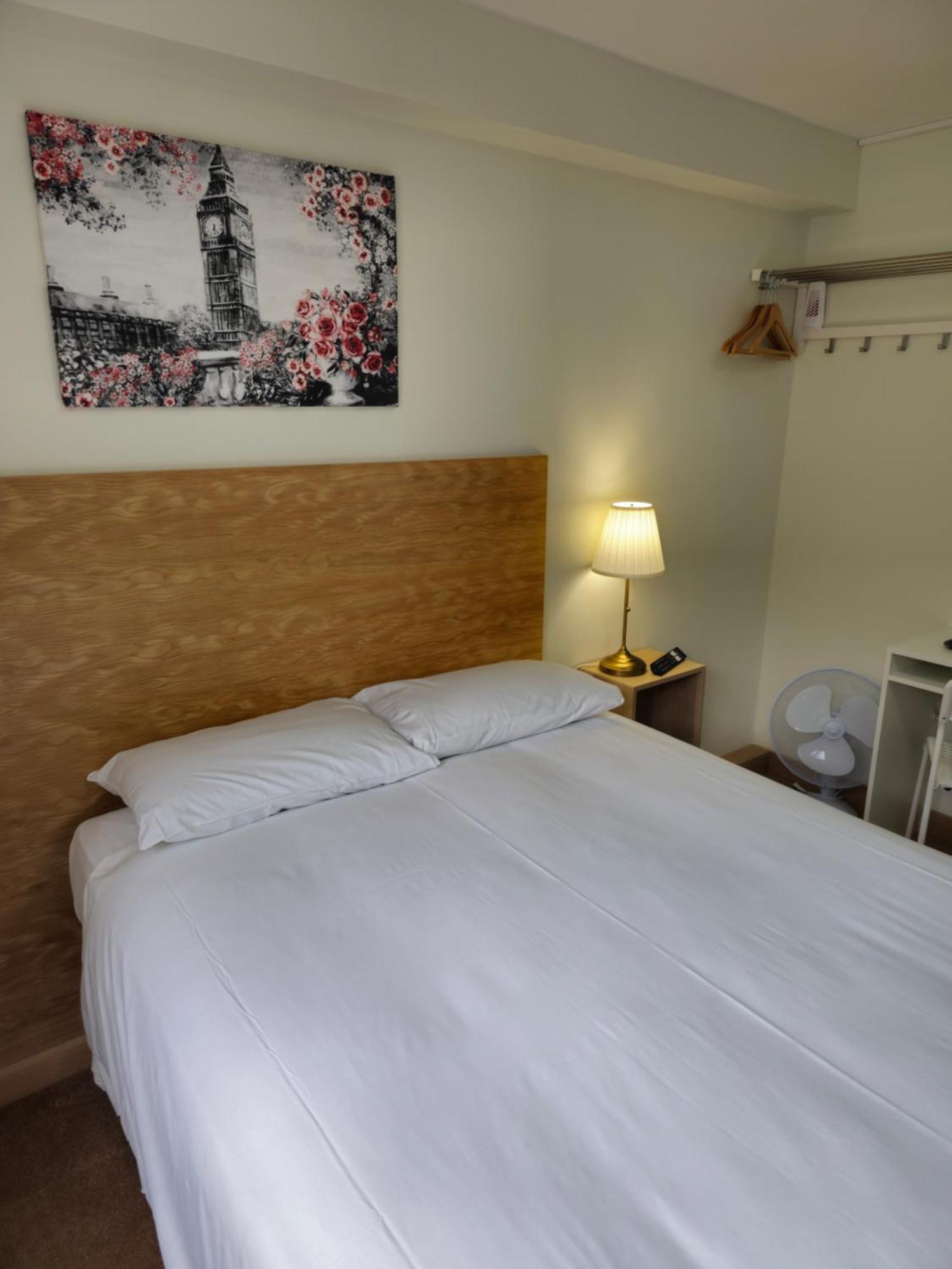 Homefield Lodge London Bagian luar foto