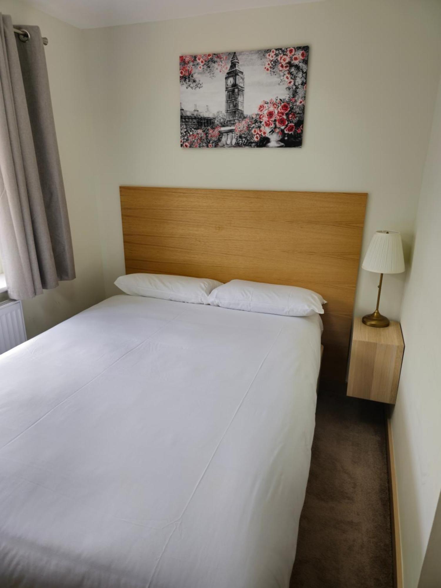 Homefield Lodge London Bagian luar foto