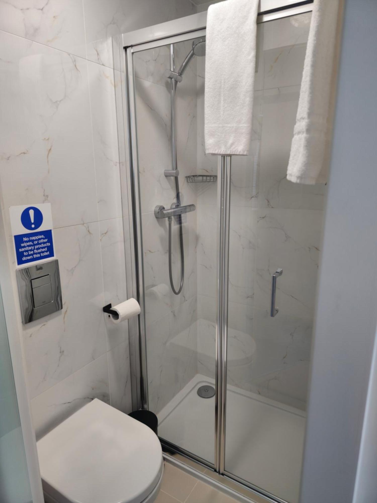 Homefield Lodge London Bagian luar foto